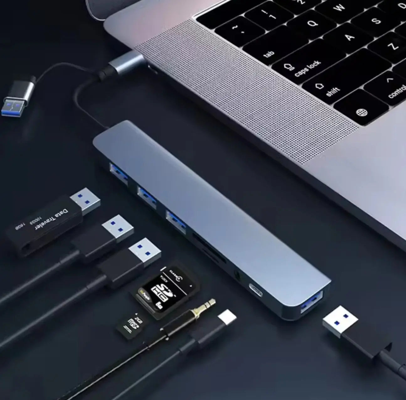 Station d’accueil HUB USB-C 8 en 2 avec prise audio 3,5mm & lecteur de carte Mobile City