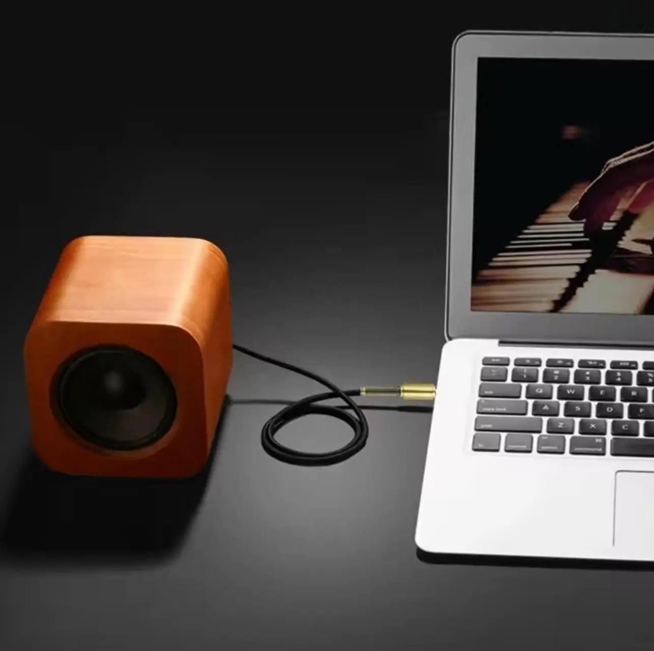 Câble Audio Jack 3.5mm Mâle ↔ Mâle – Plaqué Or, Design Ressort Mobile City