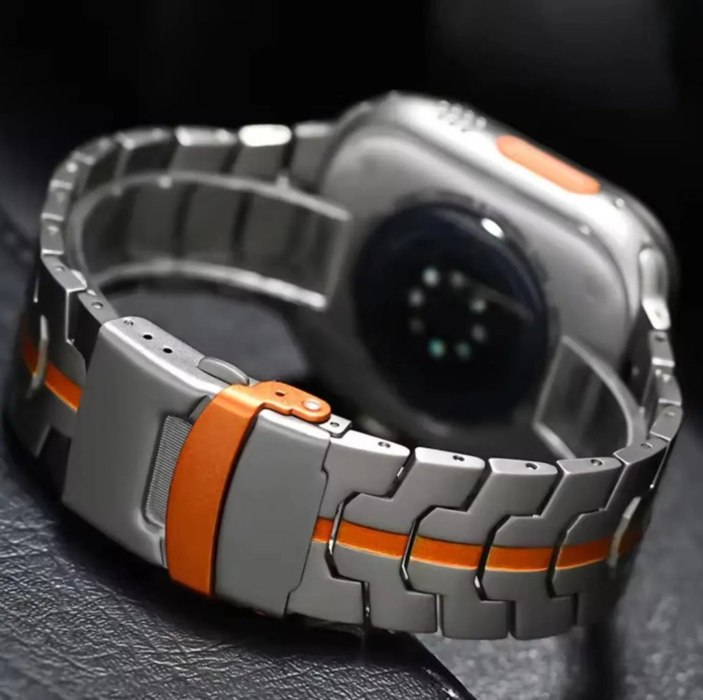 Bracelet en acier inoxydable couleur titanium compatible Apple Watch Utra Mobile City